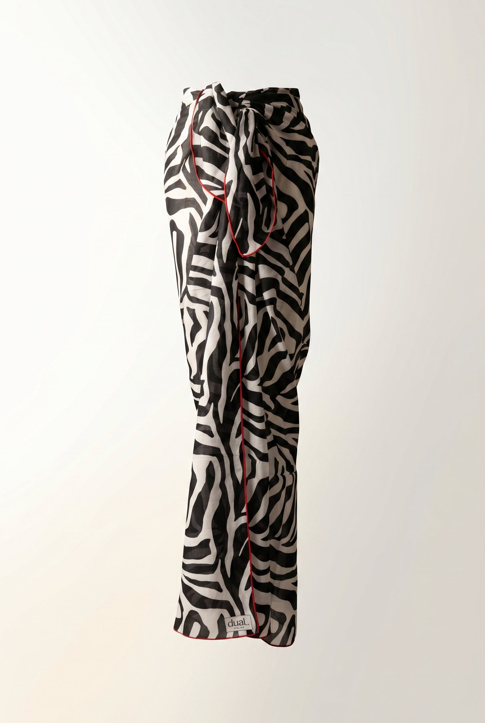 Dual Atelier Wild Stripe Siyah Beyaz Zebra Desenli İpeksi Organik Pamuk Kumaş Kare Pareo Şal